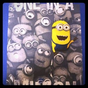 Despicable Me "Minion Made" mens L Tshirt
